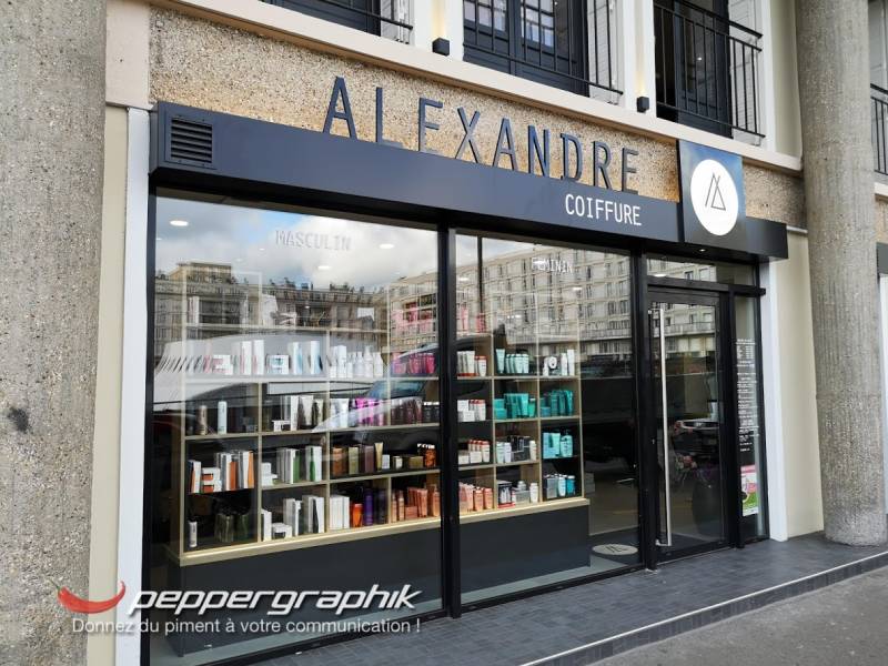 Enseigne lumineuse led pour salon de coiffure proche du Havre, Rouen, Caen ( 76 )